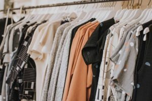 9 Ways to Shop Cheap and Upgrade Wardrobe